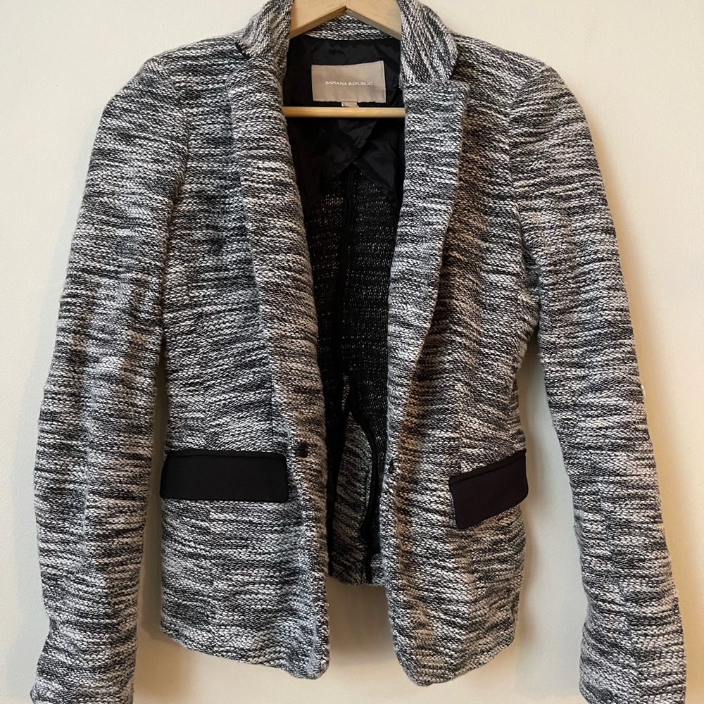 Banana Republic Black/White Blazer (size 6)